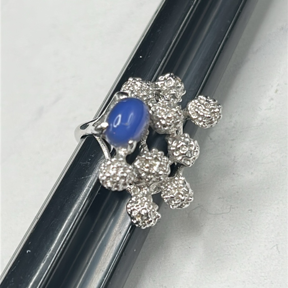 Gorgeous Statement Ring #538 Silver Tone Blue Sto… - image 2